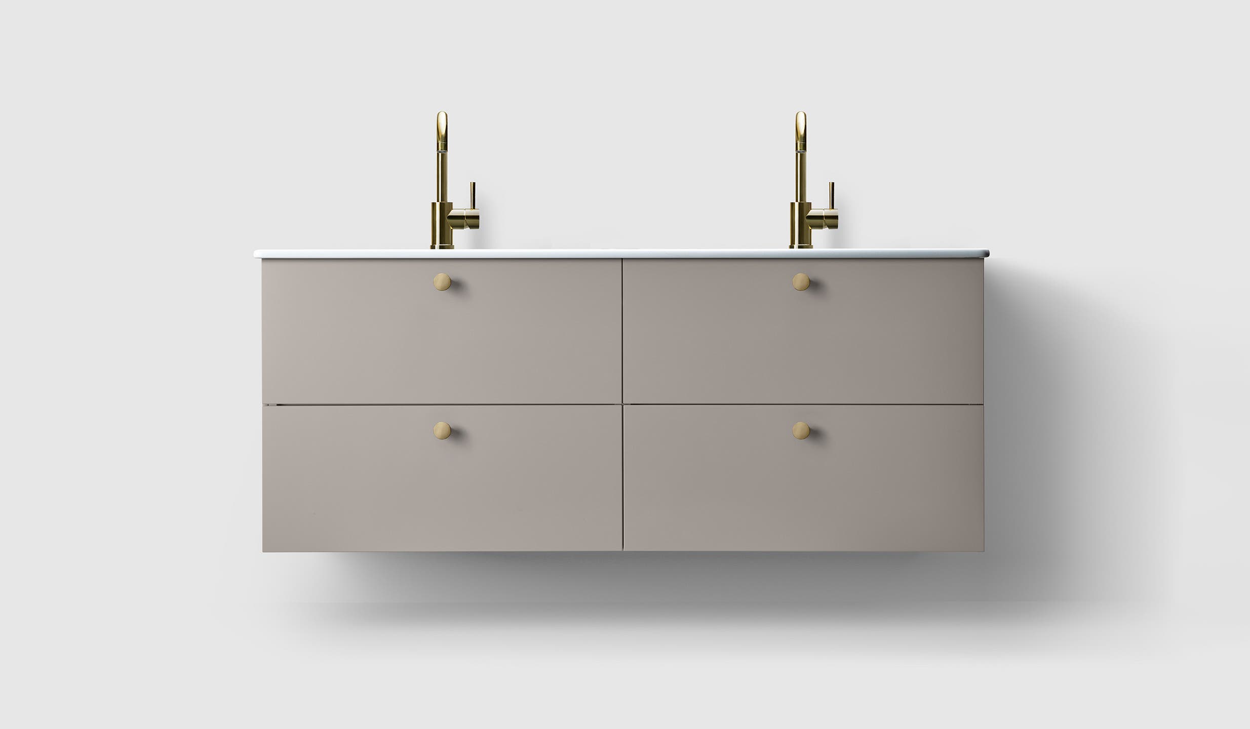 H3/140 - Warm Grey - Porcelain - A2.01 Brass