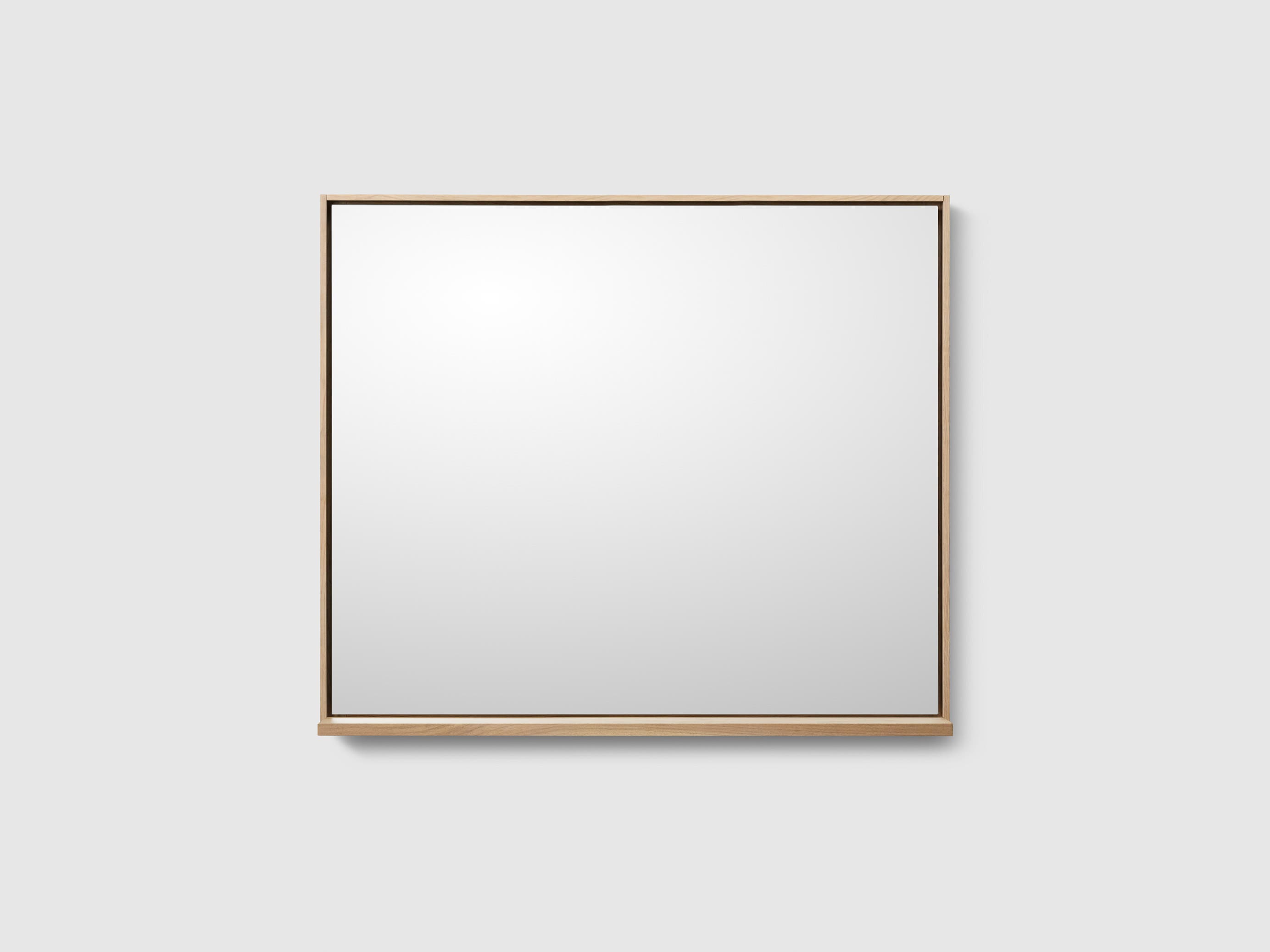 M7 100 WITH SHELF M7