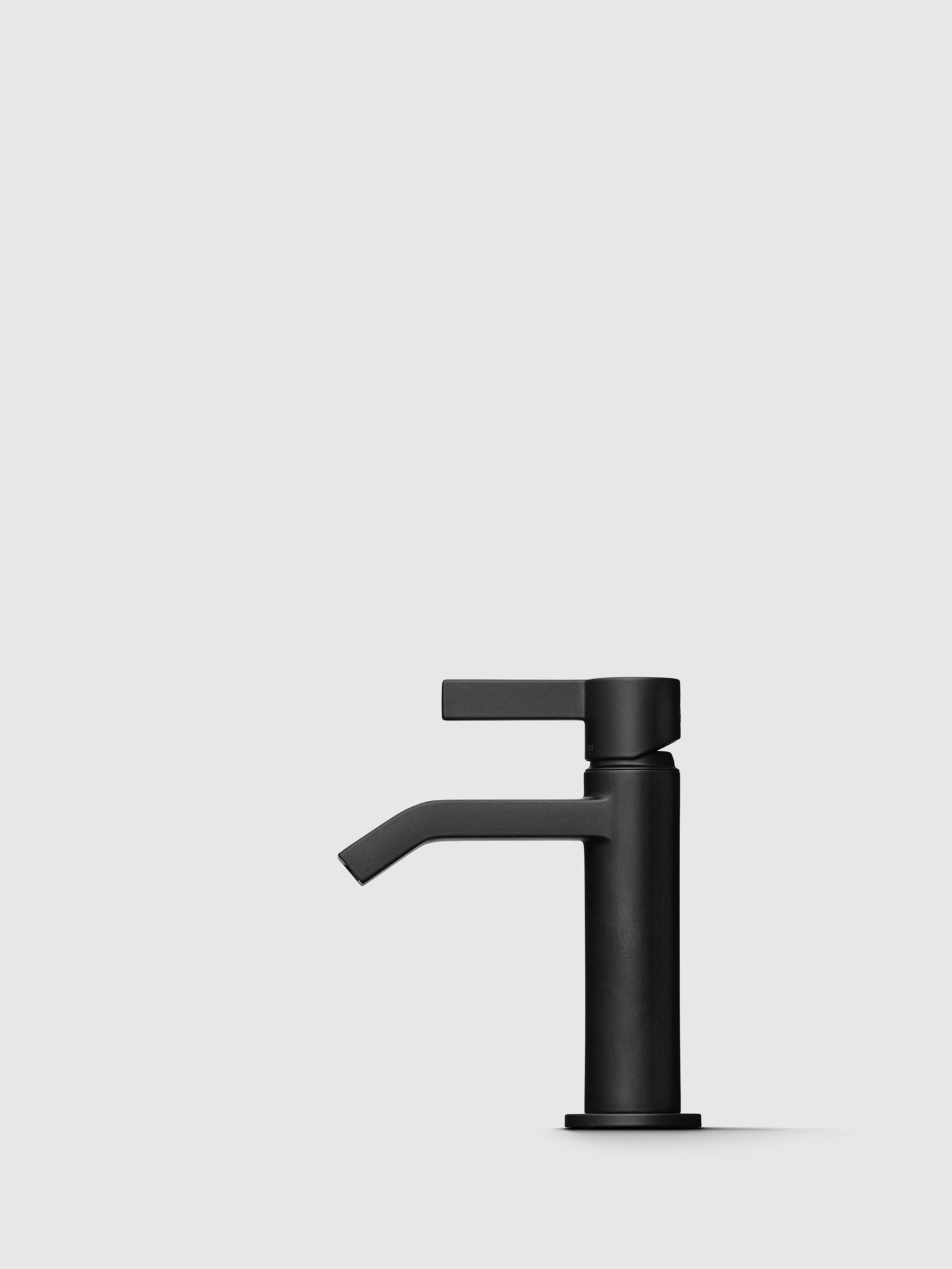 ARM071 Mattsvart