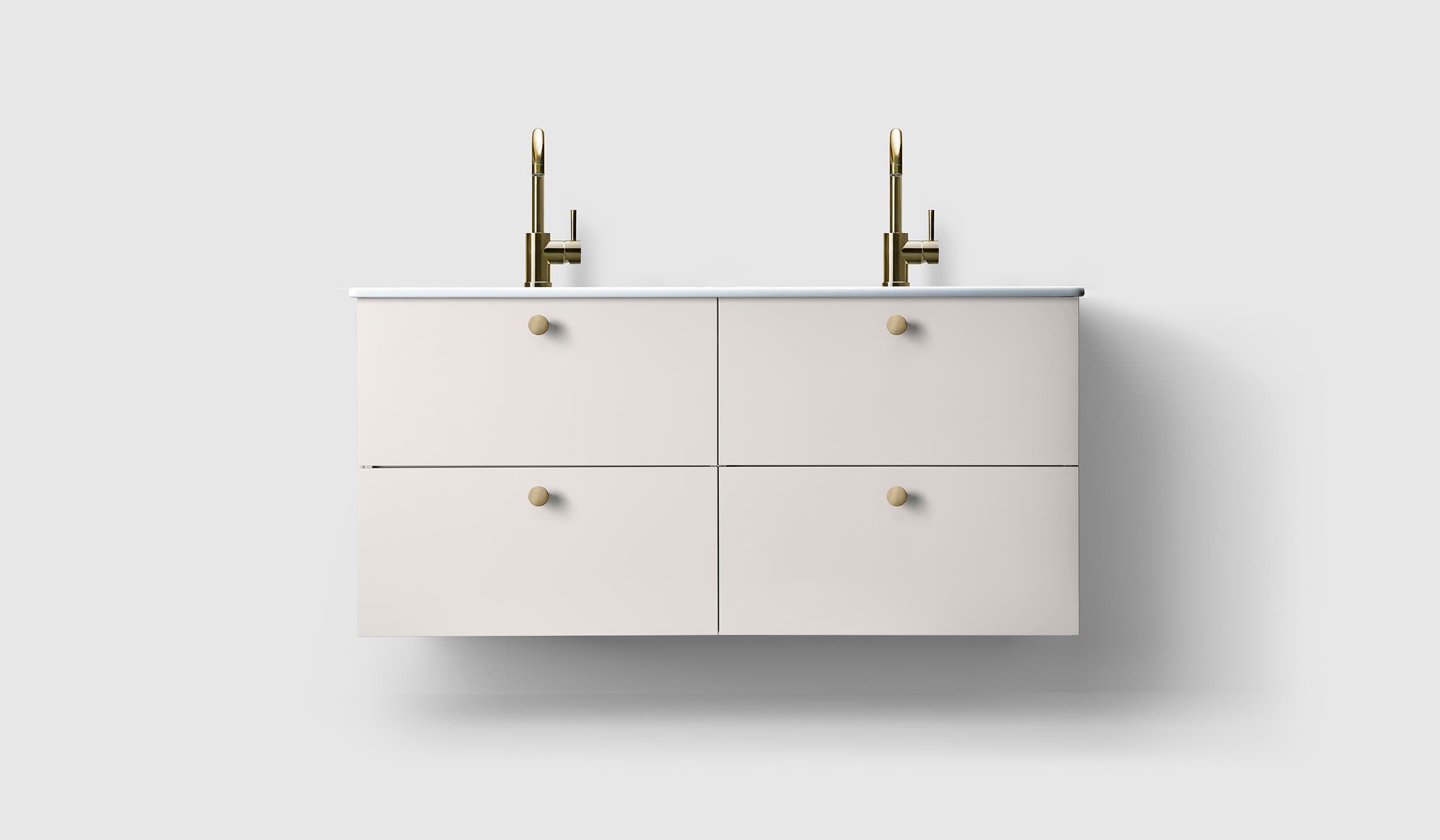 H3/120 - White - Porcelain - A2.01 Brass